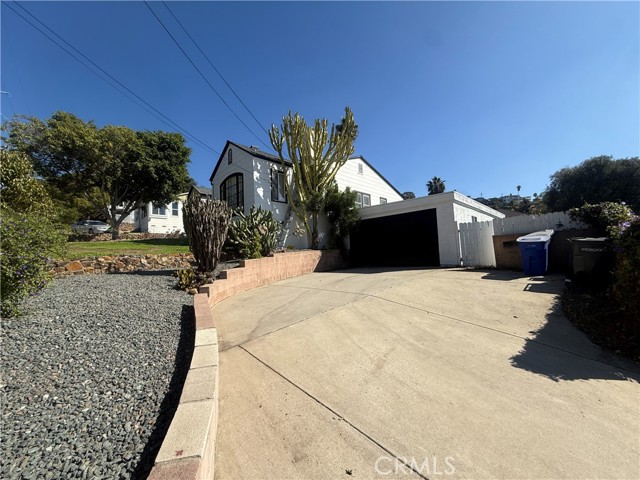 MLS #OC25253779 image #2