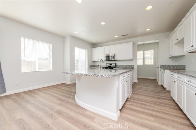 MLS #OC25253784 image #19