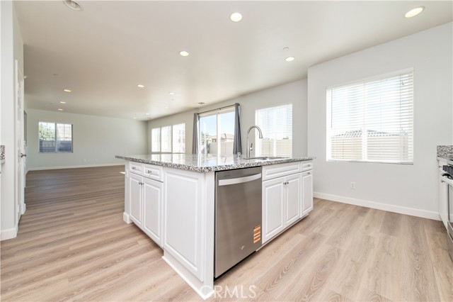 MLS #OC25253784 image #22