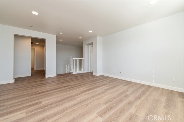 MLS #OC25253784 image #27