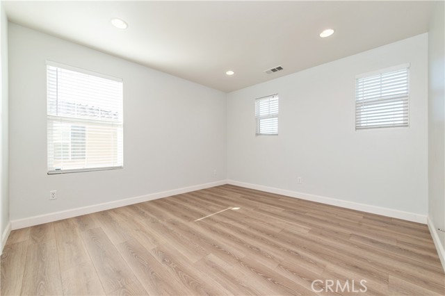 MLS #OC25253784 image #28