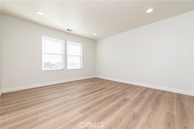 MLS #OC25253784 image #35