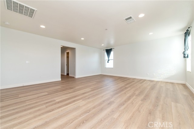 MLS #OC25253784 image #38