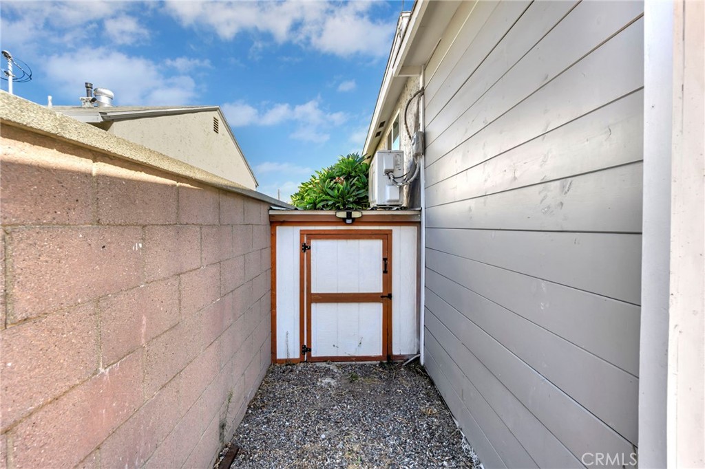 MLS #OC25253787 image #31