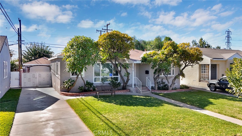 MLS #OC25253787 image #33