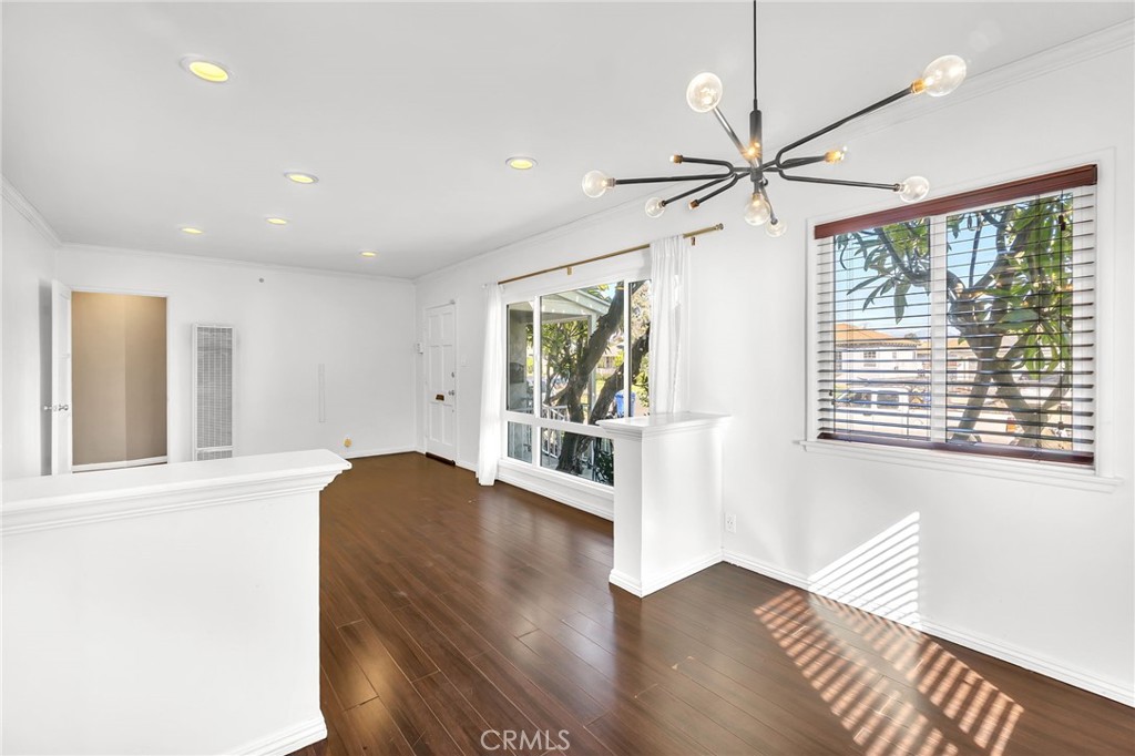 MLS #OC25253787 image #9