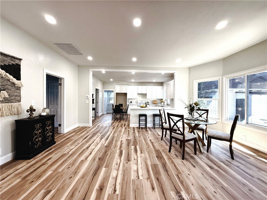 MLS #OC25253811 image #4