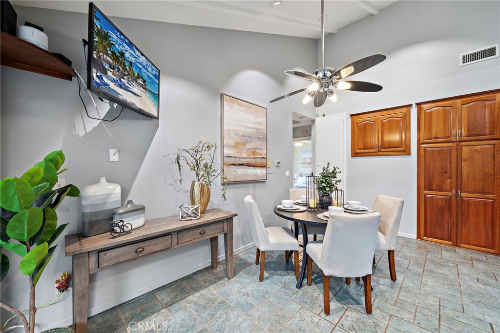 MLS #OC25253866 image #11