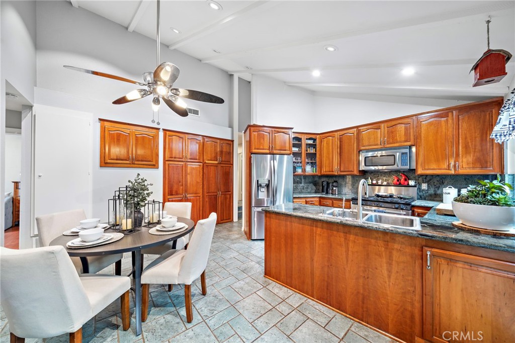 MLS #OC25253866 image #12