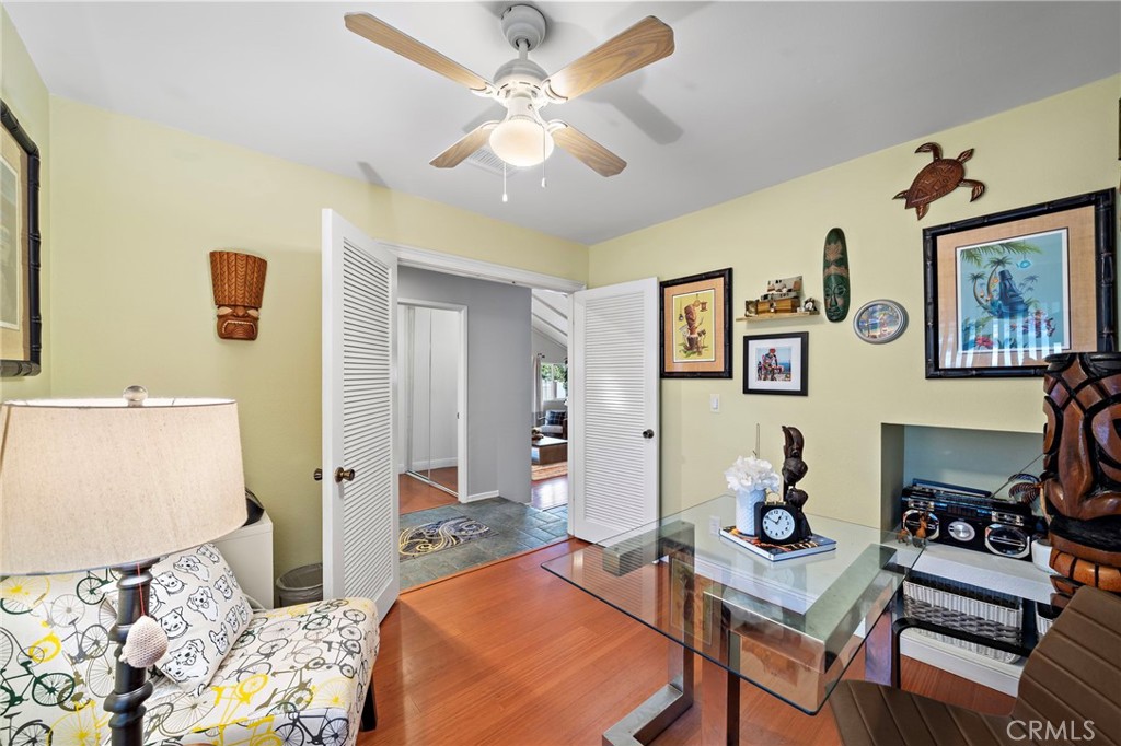 MLS #OC25253866 image #23