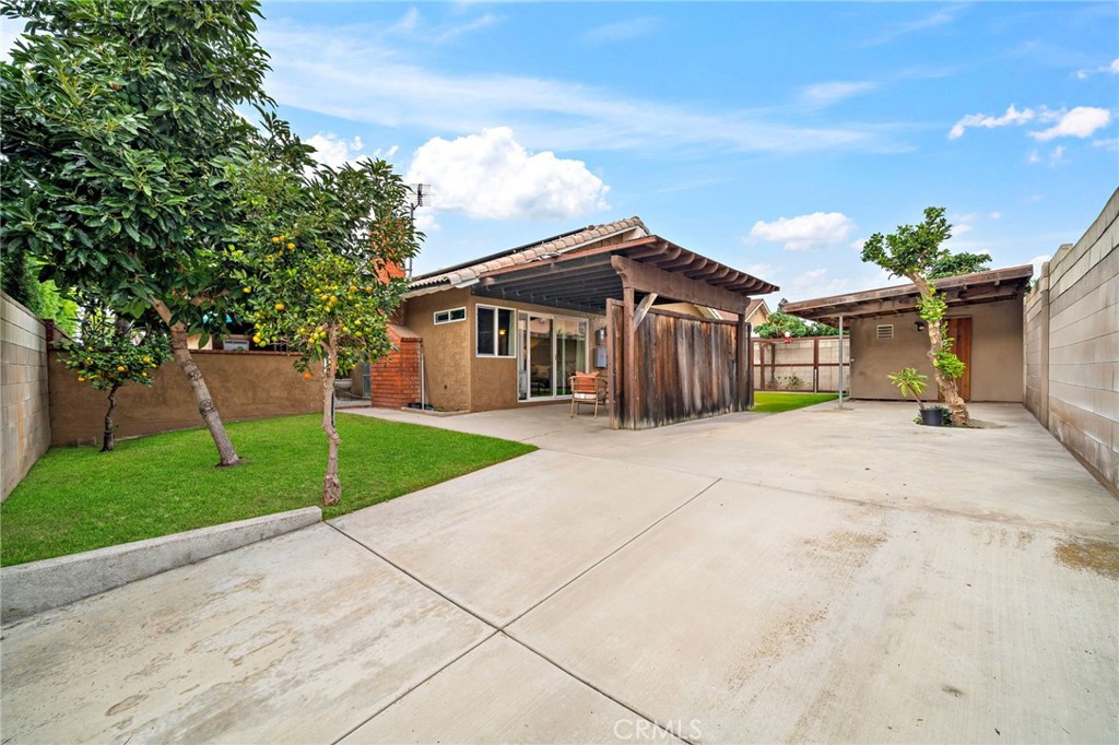 MLS #OC25253866 image #29