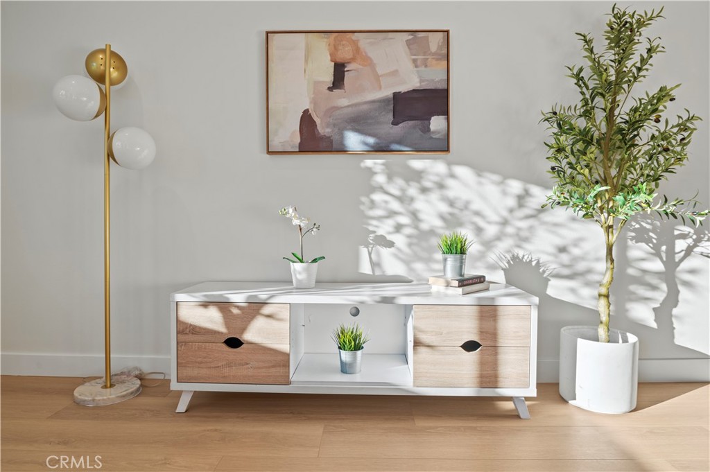 MLS #OC25253896 image #11