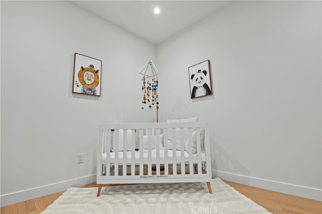 MLS #OC25253896 image #19