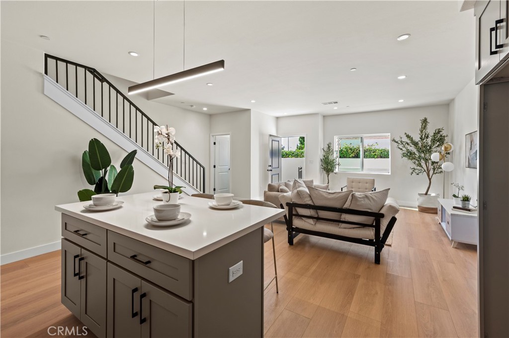 MLS #OC25253896 image #2