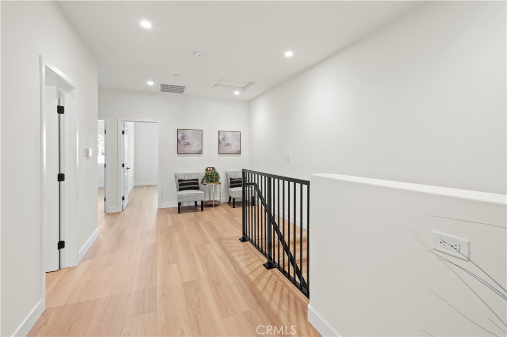 MLS #OC25253896 image #35