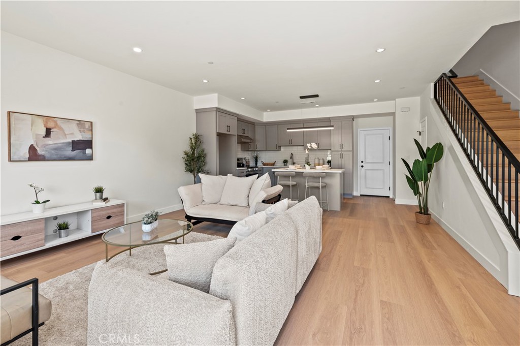 MLS #OC25253896 image #8