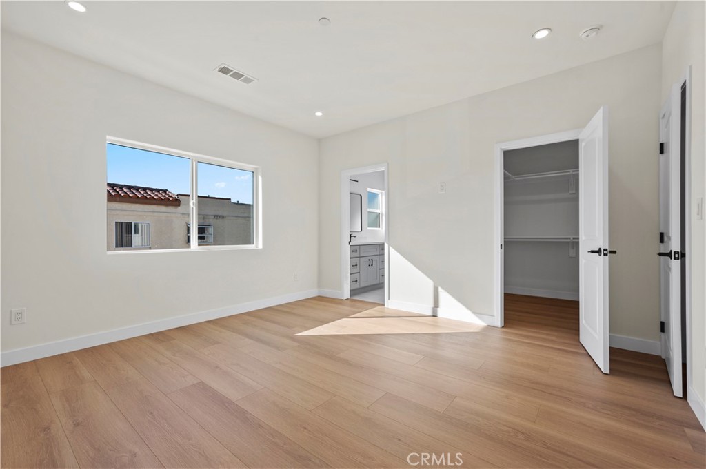 MLS #OC25253906 image #6