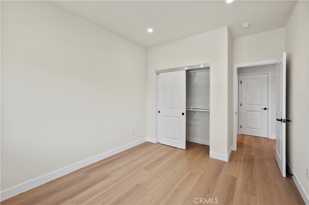 MLS #OC25253917 image #8