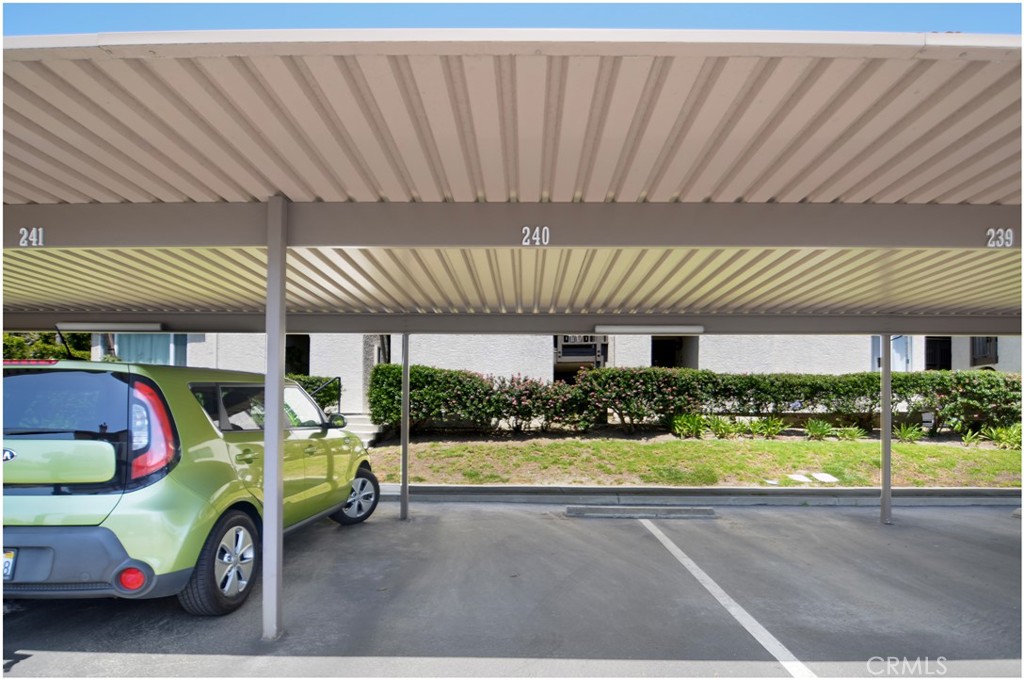 MLS #OC25253934 image #19