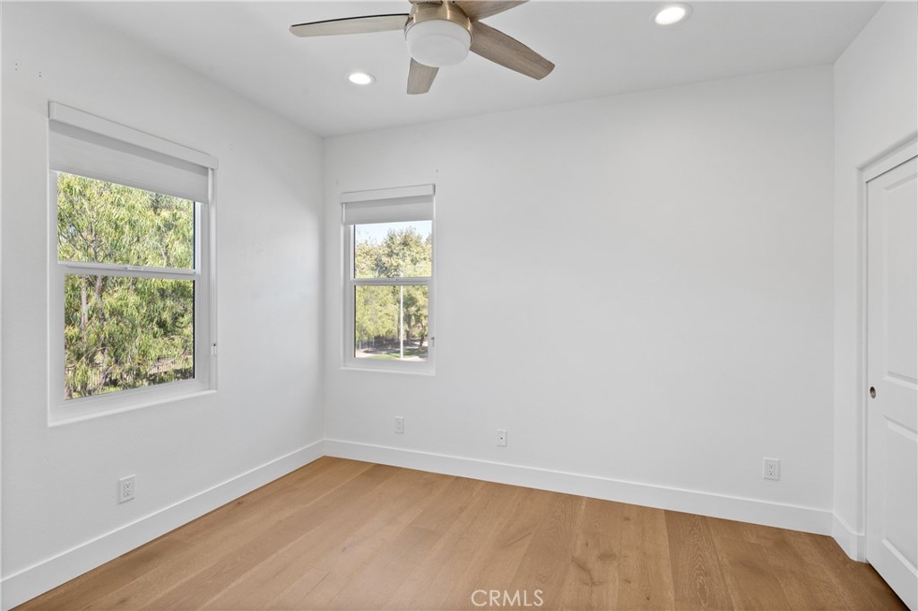 MLS #OC25253997 image #23