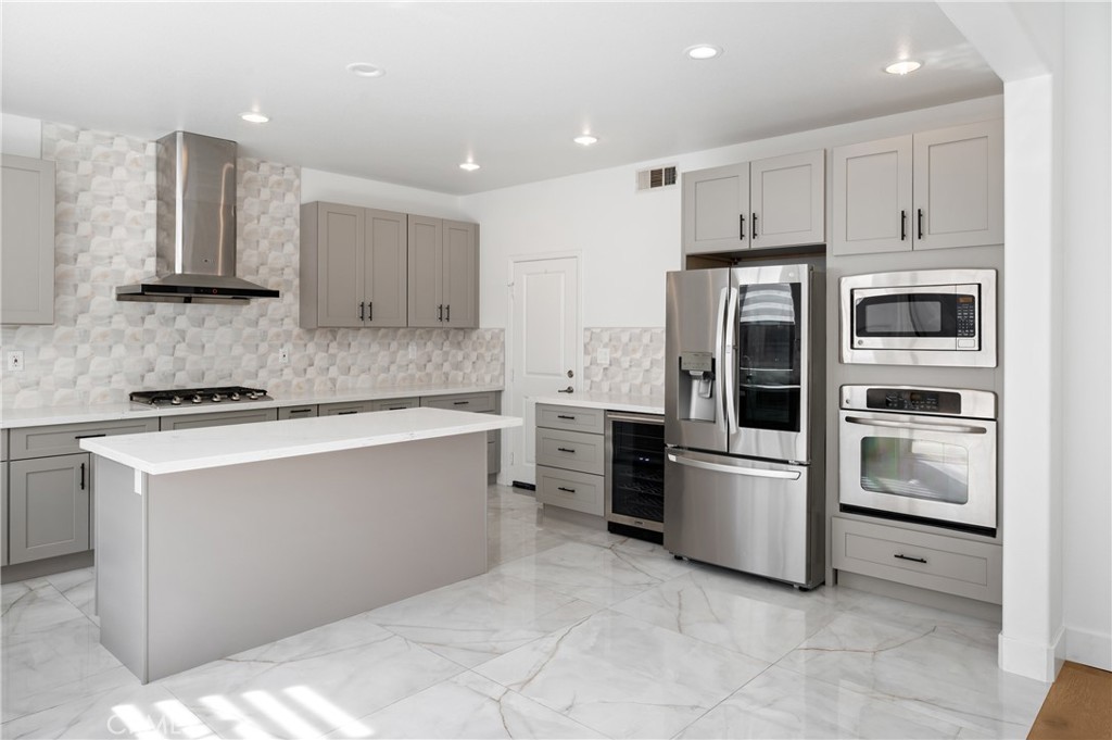 MLS #OC25253997 image #5