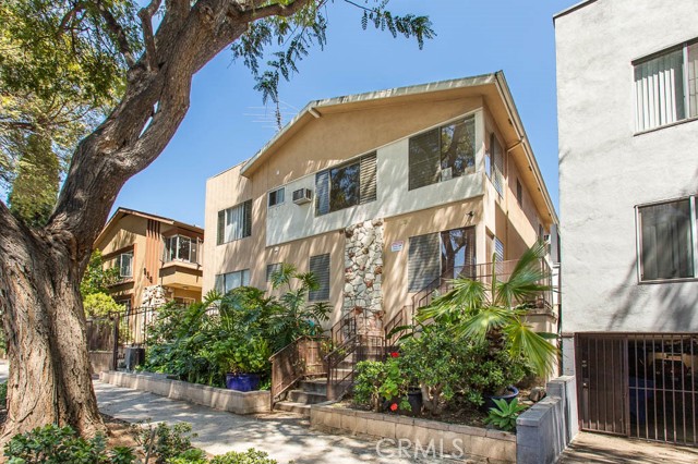 MLS #OC25254010 image #2