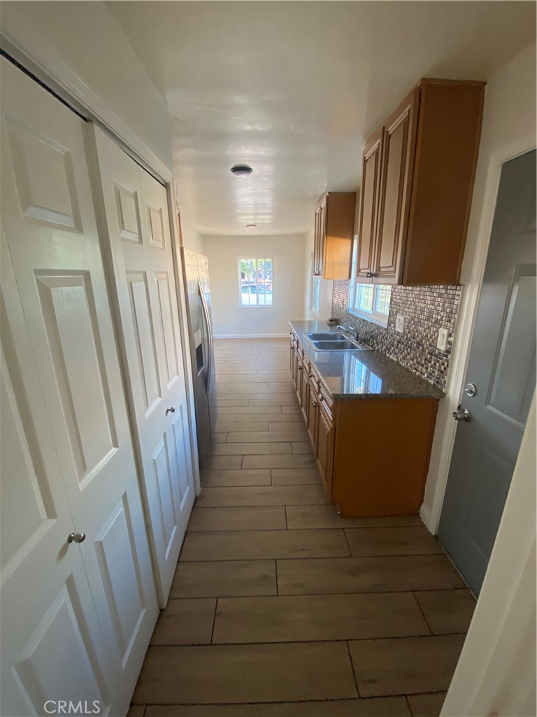 MLS #OC25254015 image #4