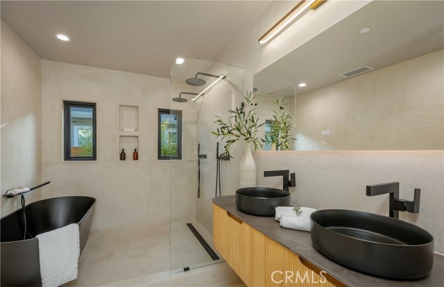 MLS #OC25254016 image #12