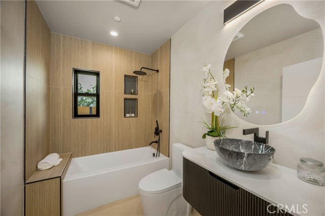 MLS #OC25254016 image #14