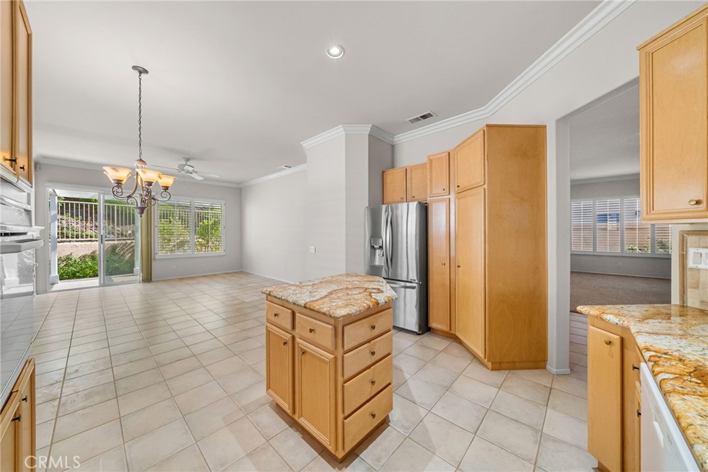 MLS #OC25254021 image #17