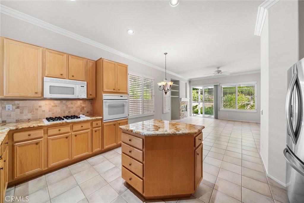 MLS #OC25254021 image #19