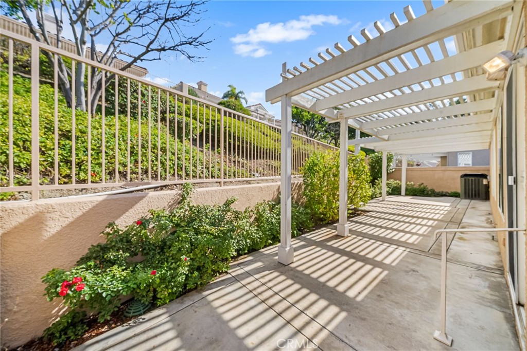 MLS #OC25254021 image #20