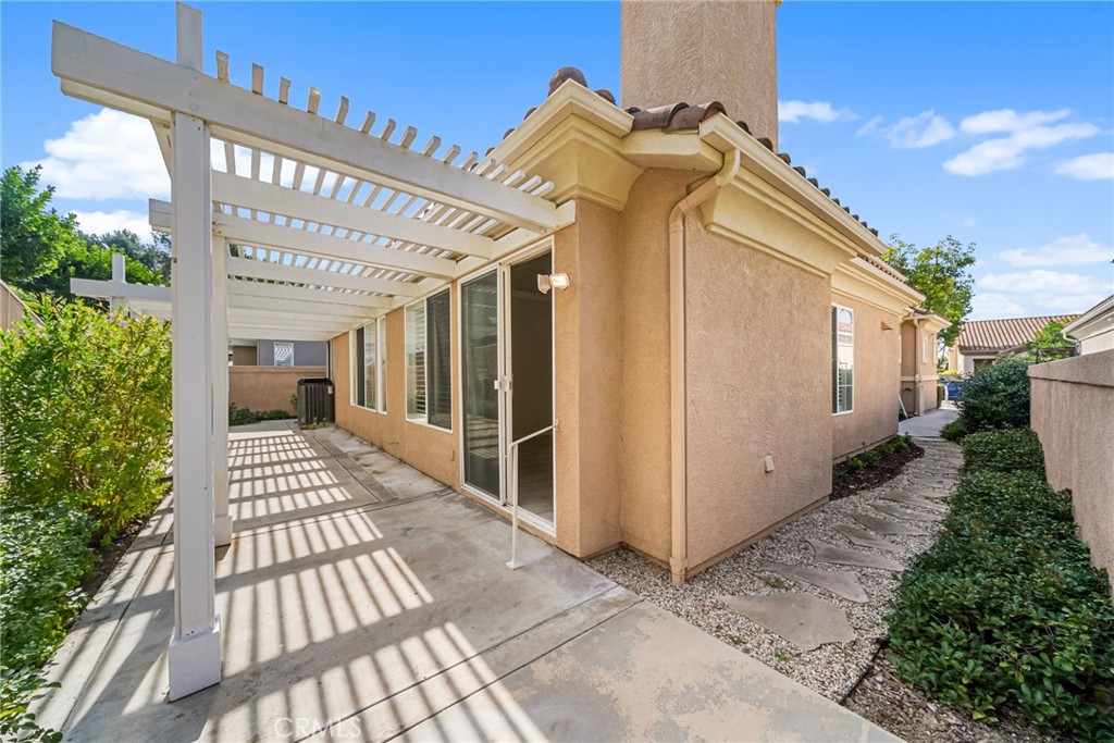 MLS #OC25254021 image #21