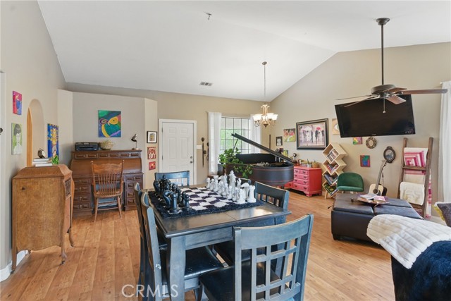 MLS #OC25254118 image #10