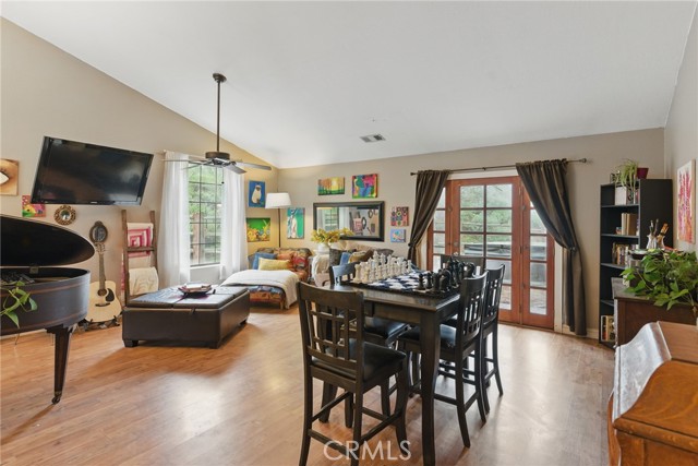 MLS #OC25254118 image #9