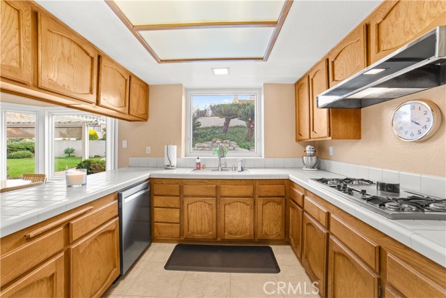 MLS #OC25254169 image #10