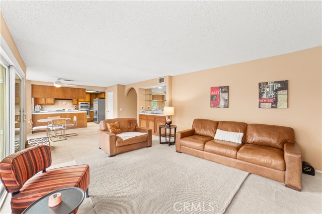 MLS #OC25254169 image #8