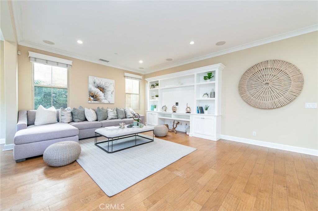 MLS #OC25254186 image #11