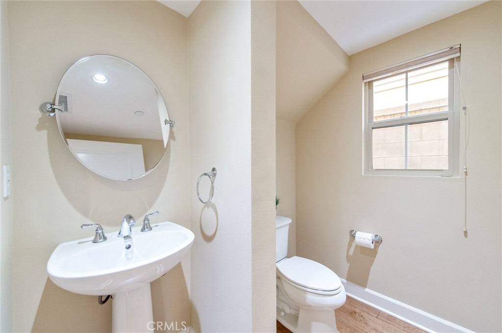 MLS #OC25254186 image #4