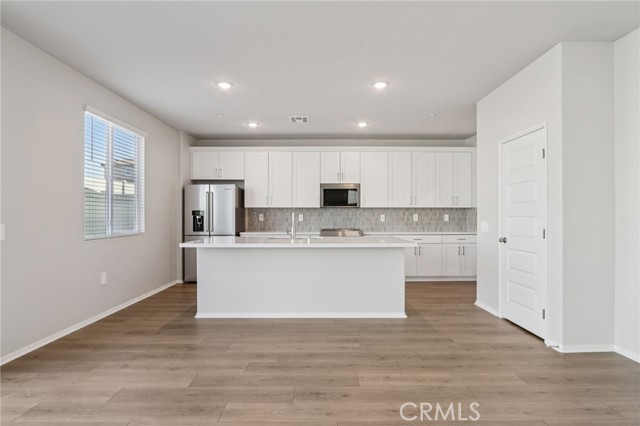 MLS #OC25254196 image #10