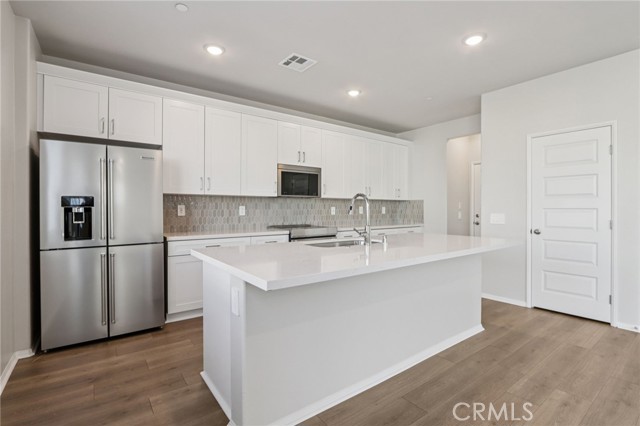 MLS #OC25254196 image #12