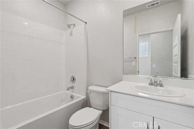 MLS #OC25254196 image #17