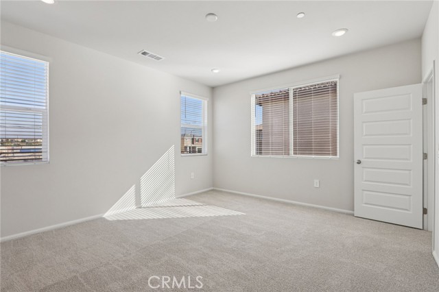 MLS #OC25254196 image #34