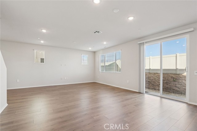 MLS #OC25254196 image #8