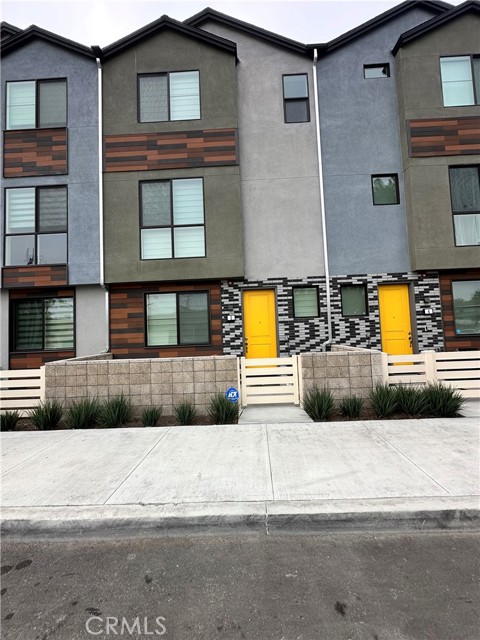 MLS #OC25254202 image #0