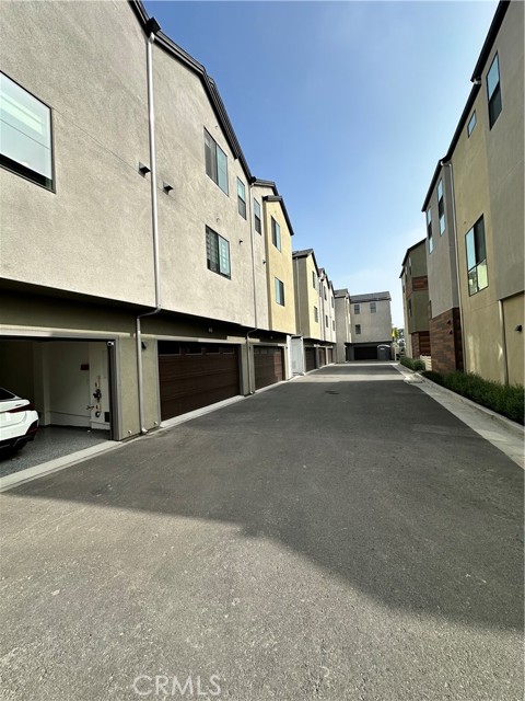 MLS #OC25254202 image #48