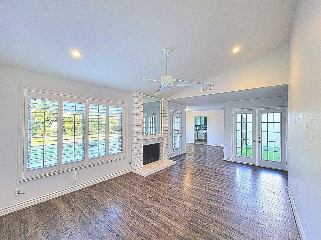 MLS #OC25254212 image #14