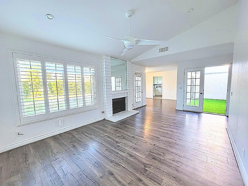 MLS #OC25254212 image #15