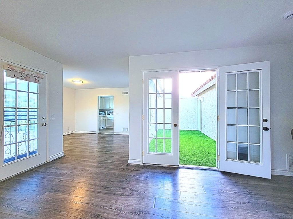 MLS #OC25254212 image #17