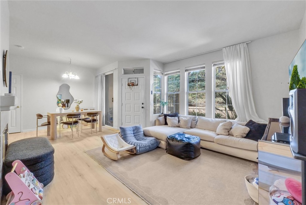 MLS #OC25254293 image #18